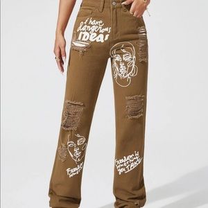 Graphic Jeans